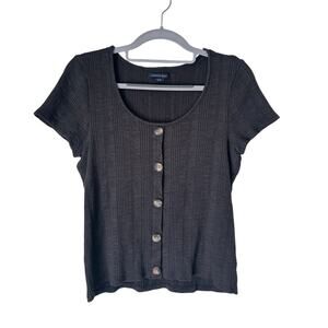 AE Ribbed Gray Button Up Tee - Large